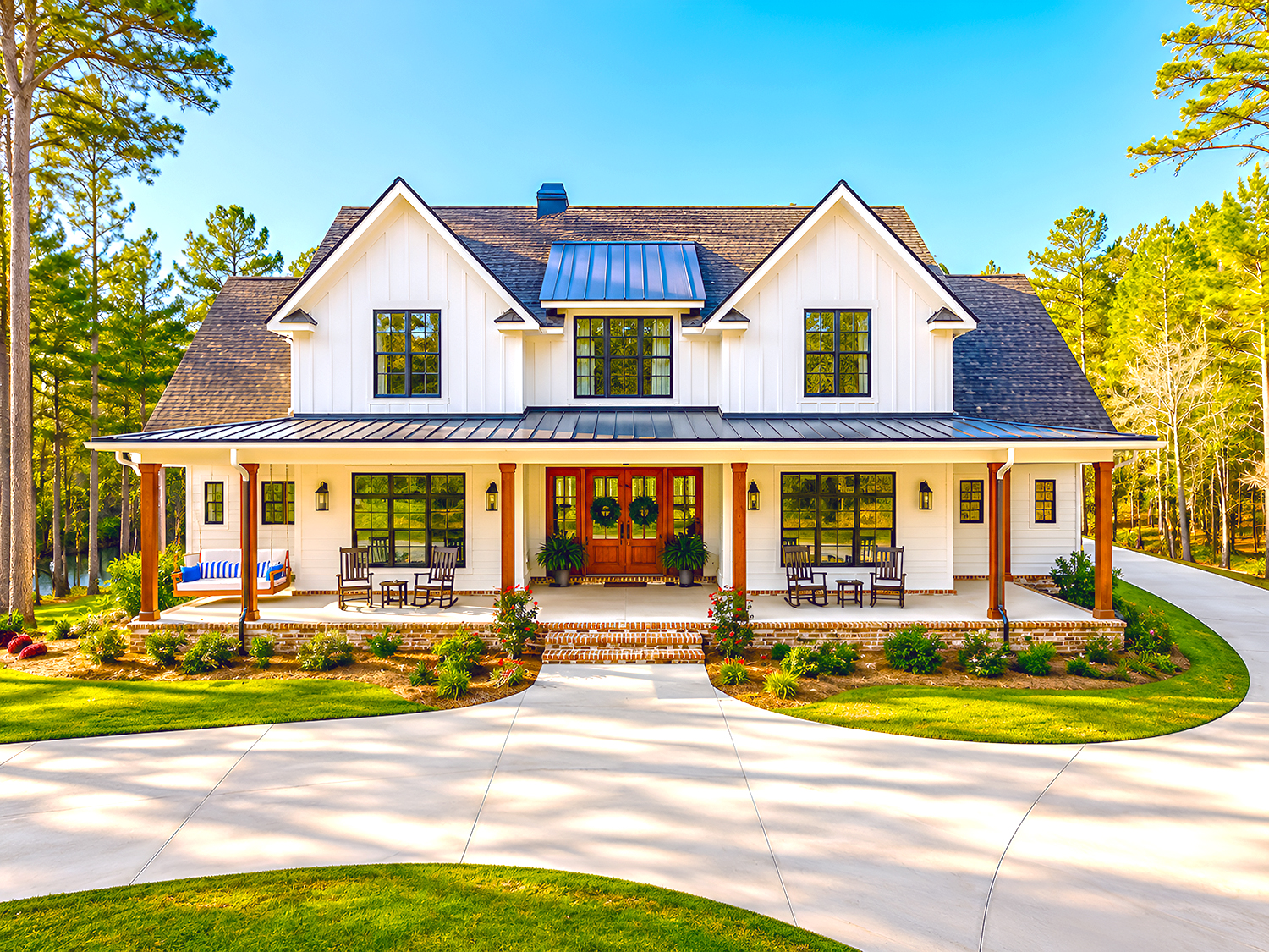 Southern Farmhouse Exterior Ideas You’ll Want to Copy for Timeless Curb Appeal