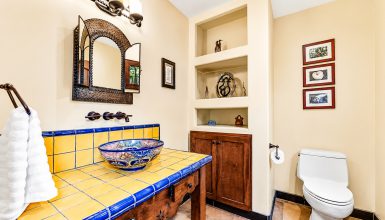 Spanish-Style-Bathrooms