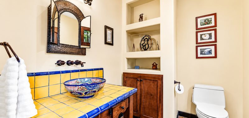 Spanish-Style-Bathrooms