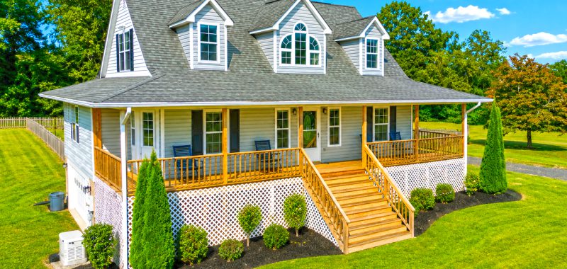 Charming Cape Cod House Exterior