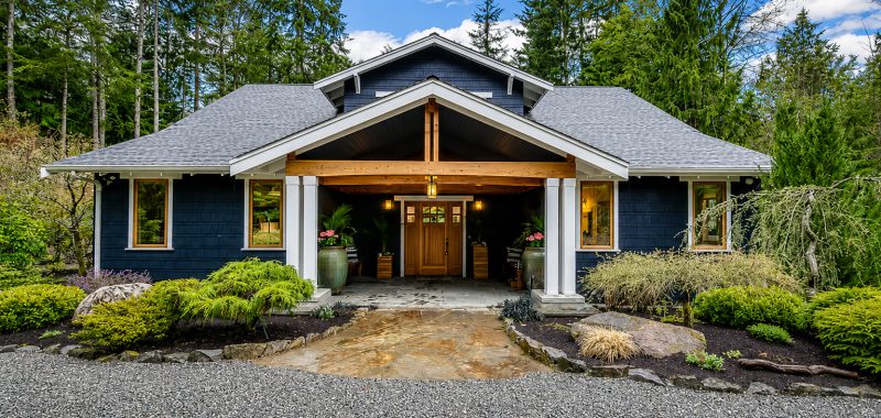 Beautiful Modern Craftsman House Inside and Out